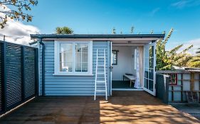 Pohutukawa Cottage, Waiheke Island